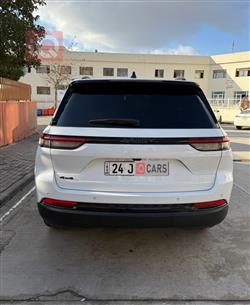 جيب جراند شيروكي